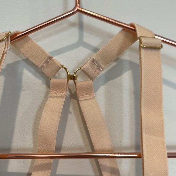 LIVELY BRA all day deep V no wore crème colored size 34DD NWOT - Picture 9 of 13